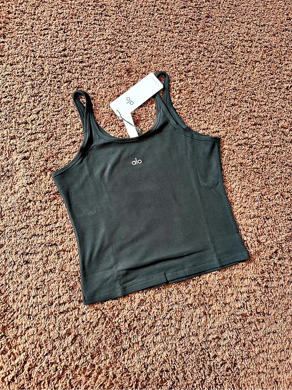 ALO • RIBBED TANK TOP